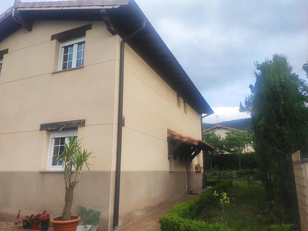 Vivienda El Olivo Con Piscina Privada Y Jardin. Villa Ayegui Eksteriør bilde